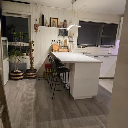 Exclusive Three-story Near The Center *