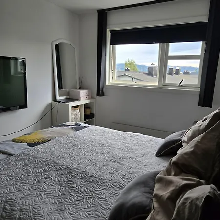 Ferienhaus Exclusive Three-story Near The Center